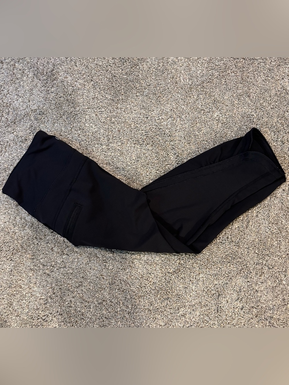 lululemon Women’s Black Capri High-Rise 3/4 Leggings Sz 6 Zippers Active Yoga